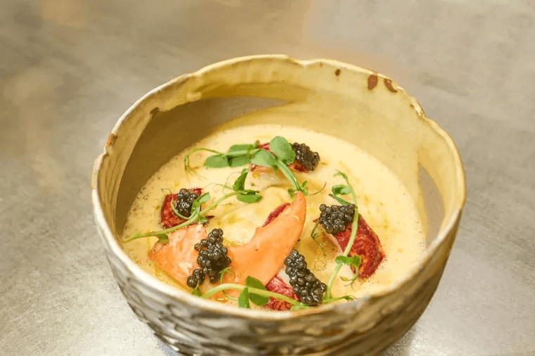 Un caviar intense sublimant les créations culinaires