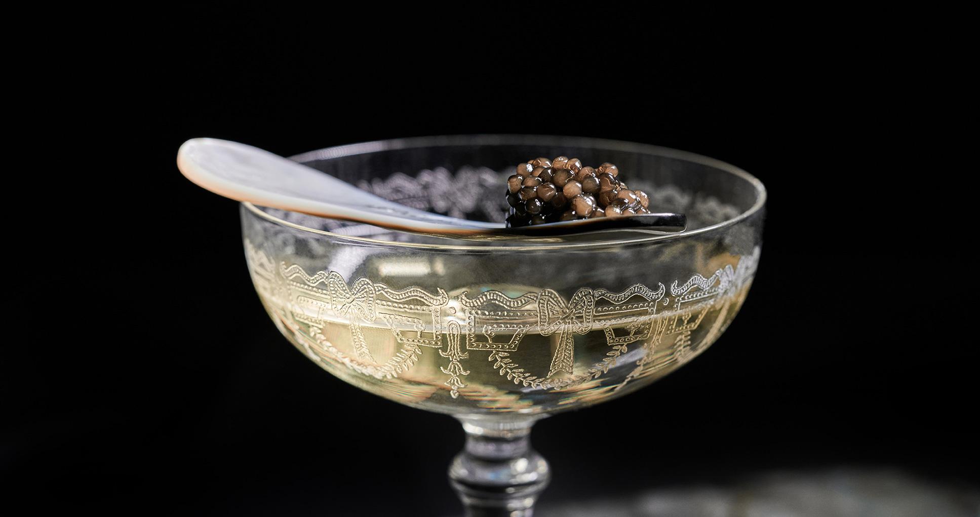 Accords Parfaits : Que boire avec le caviar ?