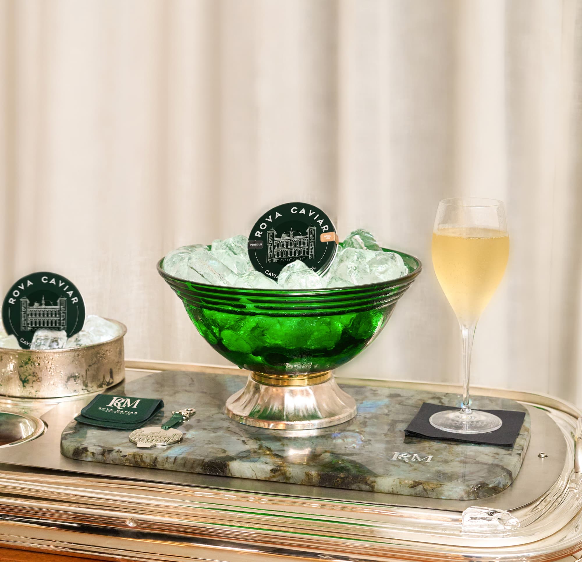 L'histoire du caviar : De la cour des Tsars aux tables de fêtes