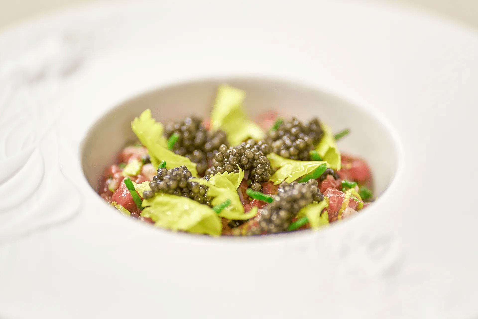 Tartare d'agneau et caviar Rova