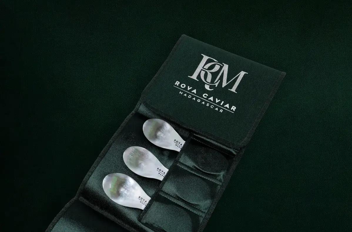 Mother-of-pearl spoons - Rova Caviar Madagascar